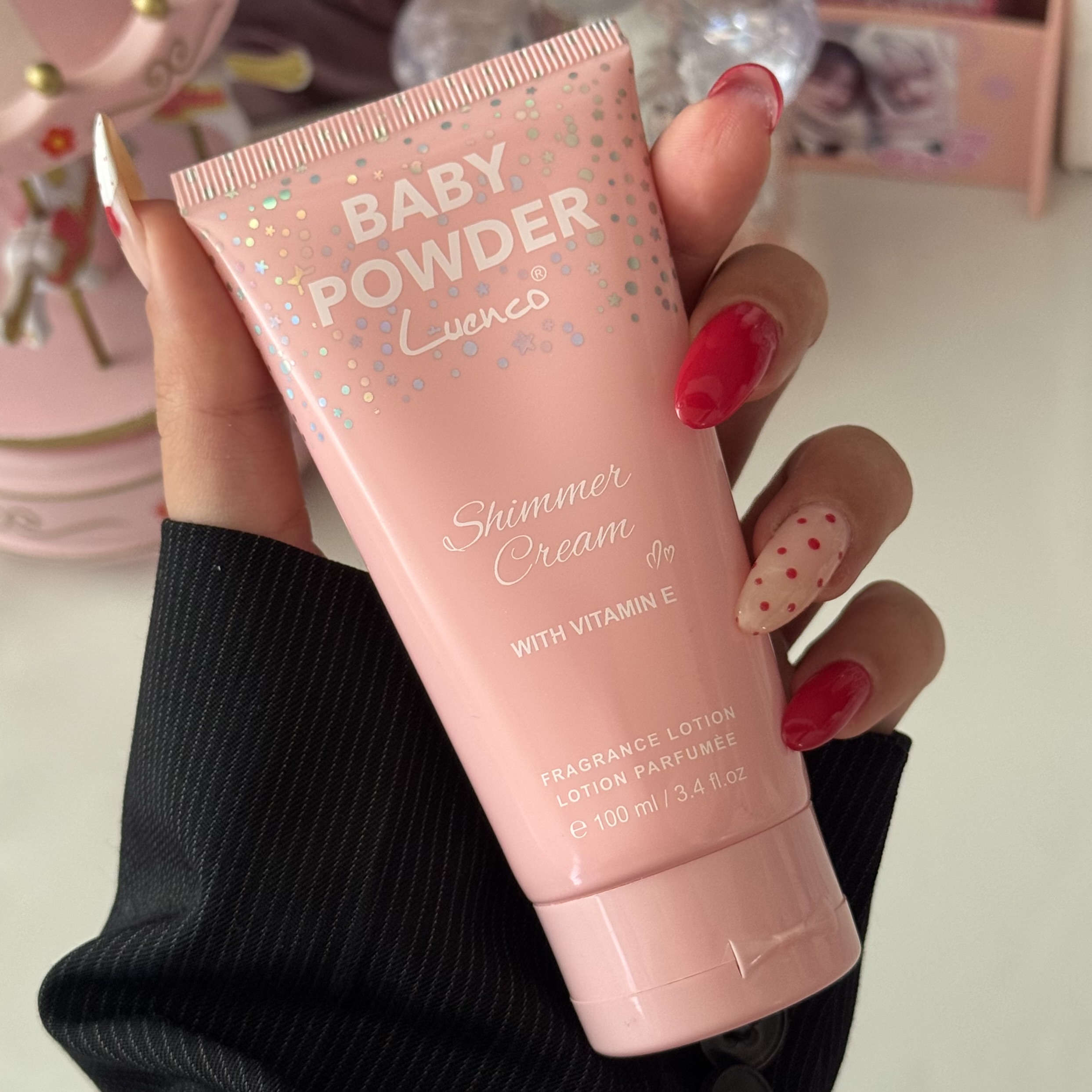 لوسیون عطریِ شاین‌دار 𝐋𝐮𝐞𝐧𝐜𝐨