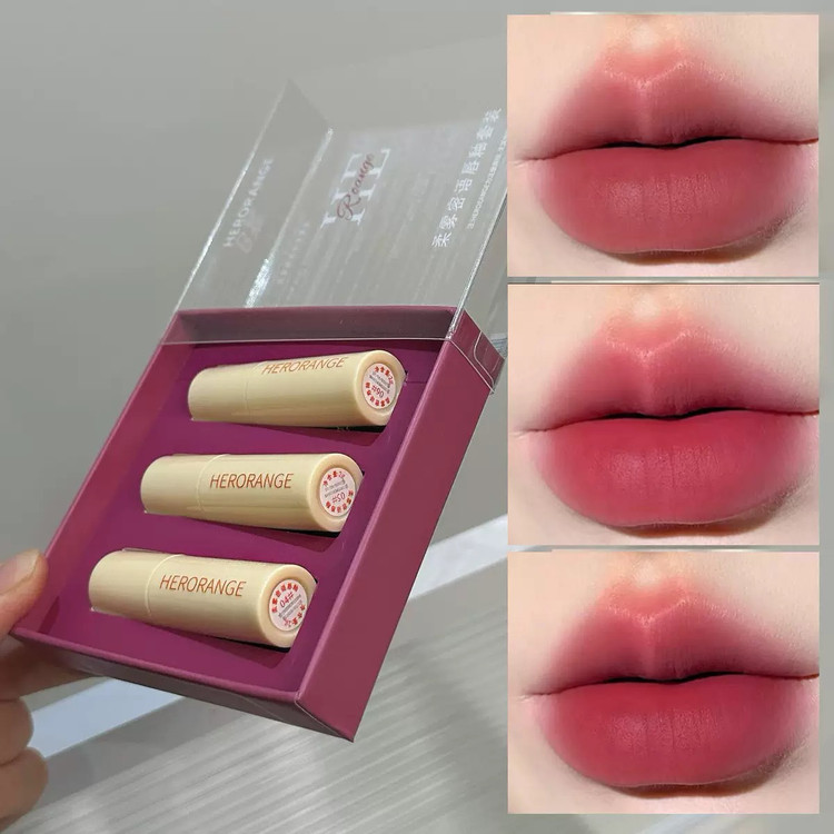 پک رژلب خمیری مات 𝐇𝐞𝐫𝐨𝐫𝐚𝐧𝐠𝐞